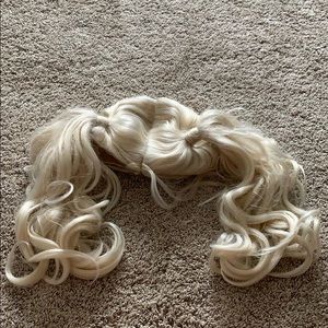 Blonde pigtail wig